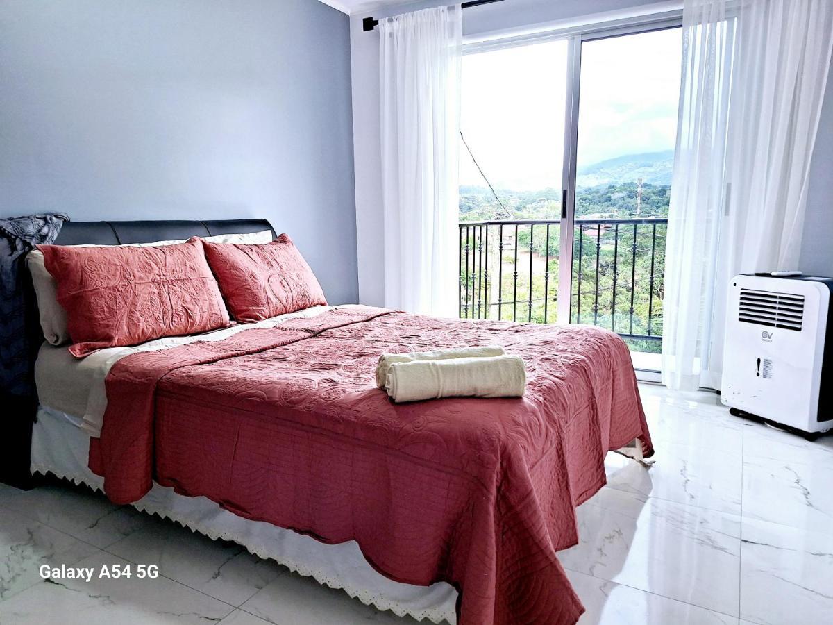הוסטל San Isidro De El General Victoria House מראה חיצוני תמונה